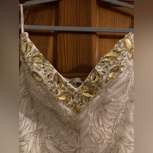 Gorgeous Sherri hill dress 👗 - Picture 6 of 8